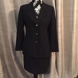 Beautiful Kasper Suit