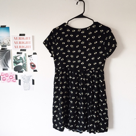 ❌SOLD❌ Forever 21 Babydoll Dress - Picture 2 of 4