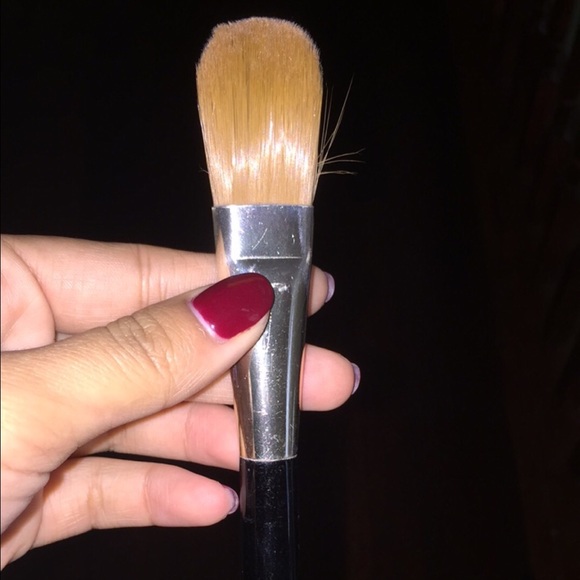 Chanel foundation brush