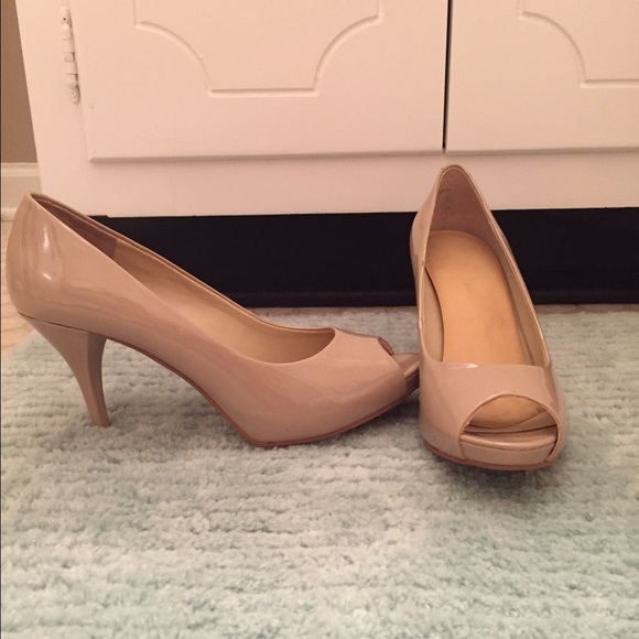 Nine West Nude Pumps