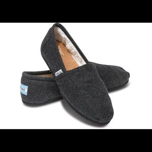 Furry Toms NWOTS