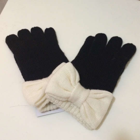 NWT Black and white bow kate spade gloves