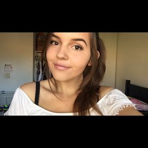 Meet your Posher, Raya