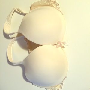 Victoria's Secret push up bra