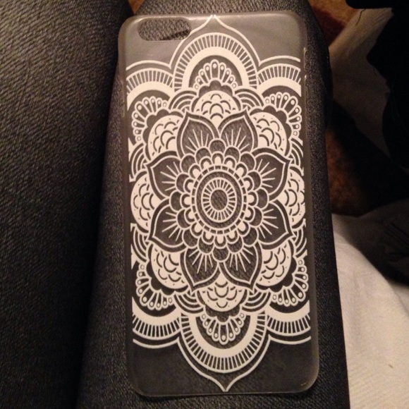iPhone 6+ case - Picture 1 of 1