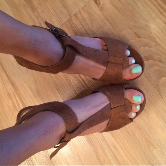 Brown wedges