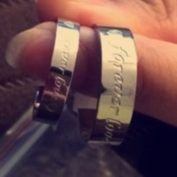 Stainless Steel ❤️"Forever Love"❤️ Rings - Picture 3 of 4