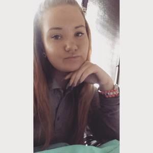 Meet your Posher, Isabella