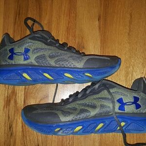 Under Armour Youth Shoes