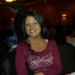 Meet your Posher, Crystal