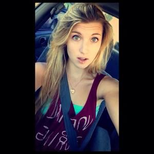 Meet your Posher, Corrie