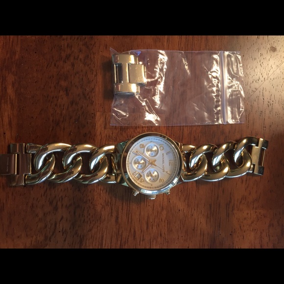 NEW Michael Kors Gold Runway Twist Watch