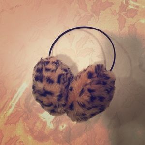 Leopard Furry Earmuffs