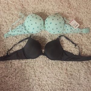 Jessica Simpson Bras Size: 34B