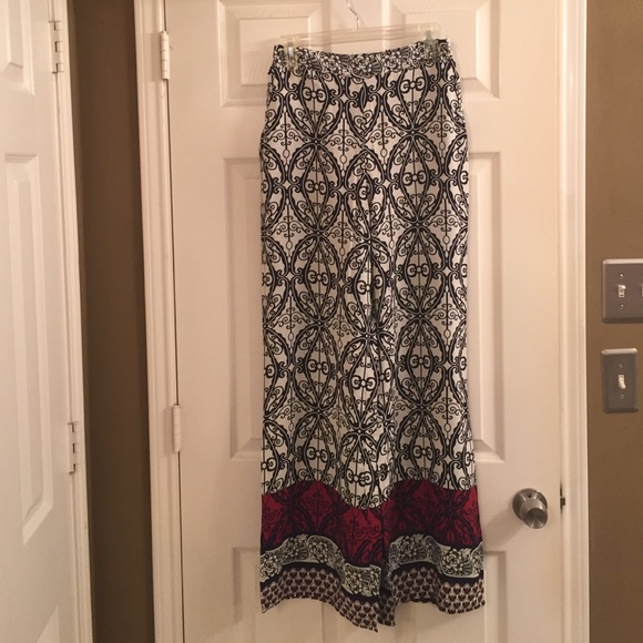 Slacks, Pull-On Styling, Front Slant Pockets