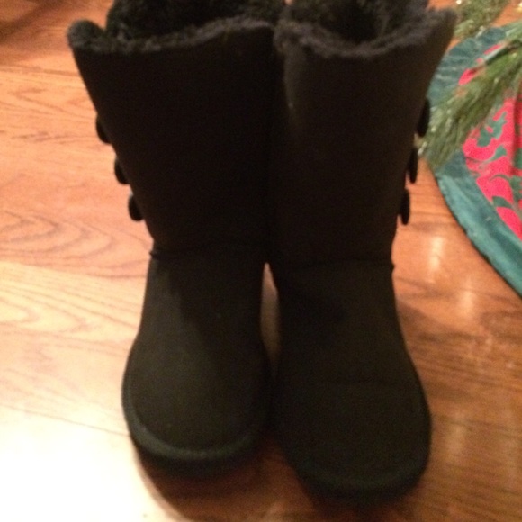 Bailey button triplet black UGG boots