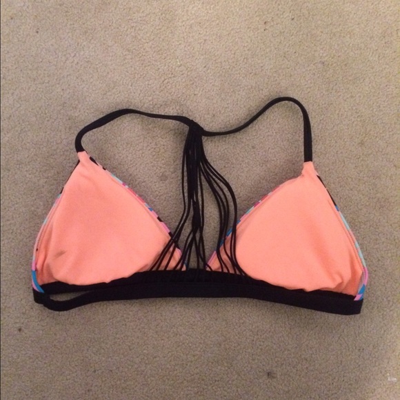 bikini - Picture 2 of 2