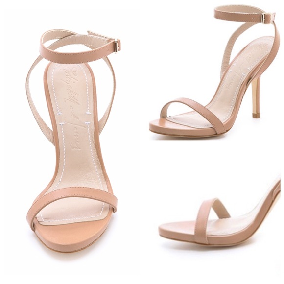 ⭕️SOLD⭕️Elizabeth and James Toni Heels - Picture 2 of 3