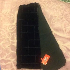 Black double sided velvet Anne Klein scarf