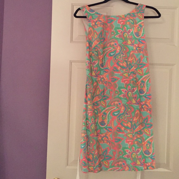 Lilly Pulitzer Dresses & Skirts - Make a Splash Shift Delia Dress