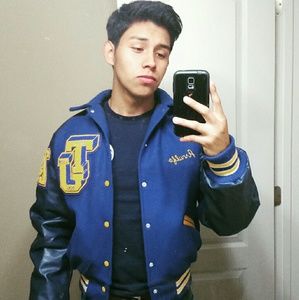 Meet your Posher, Arnulfo