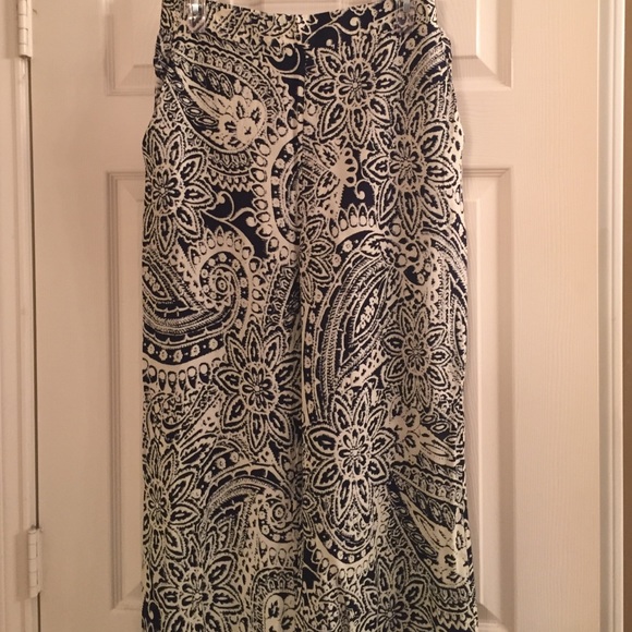 Slacks, Pull-On Styling, Front Slant Pockets - Picture 2 of 4