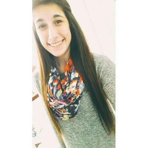 Meet your Posher, Nicole