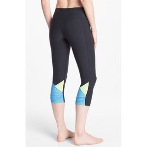 Nike Dri-fit Cropped Leggings