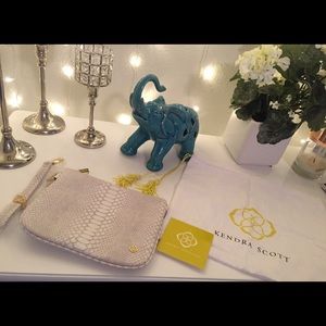Kendra Scott Clutch