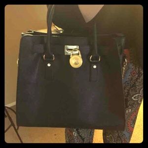 NWOT Michael Kors Large Saffiano Hamilton.