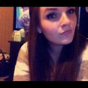 Meet your Posher, Ellie