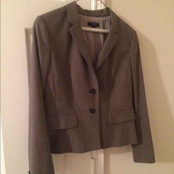 Anne Taylor - All season suit - blazer and skirt