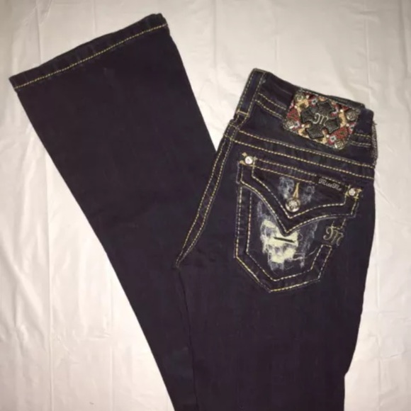 Iso: these miss mes size 26 or 25