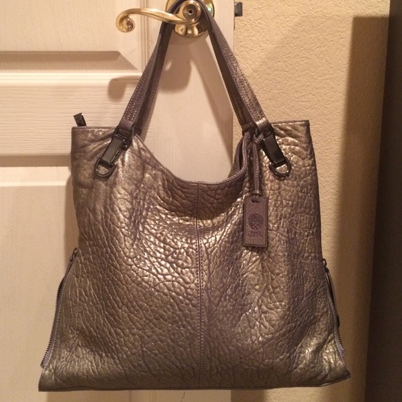 Vince Camuto Handbags - Vince Camuto grey bag