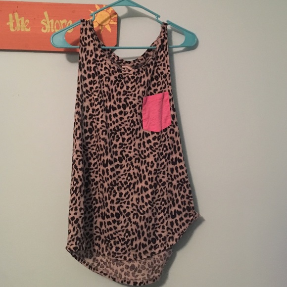 *SOLD* Pink tank top cheetah - Picture 1 of 3