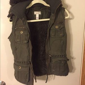Army green, faux fur-lined, hooded vest