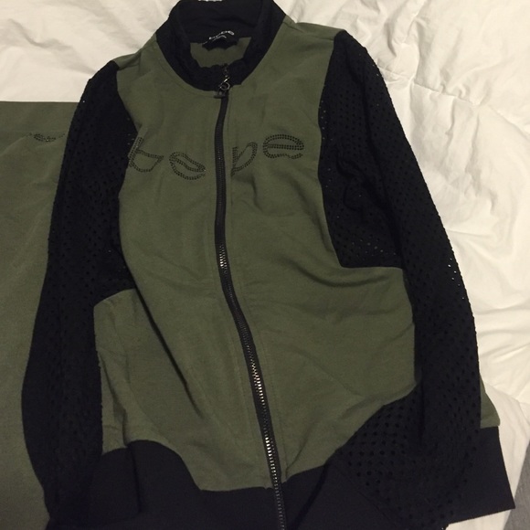 Bebe sweatsuit - Picture 2 of 4