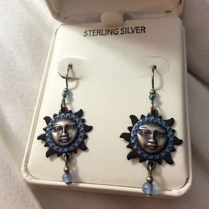 Sun earrings with blue accent