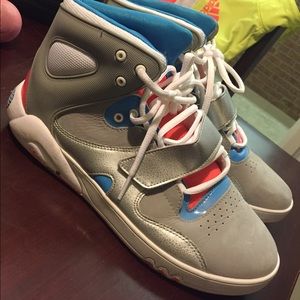 Women's Adidas Tubular Tennis Shoes