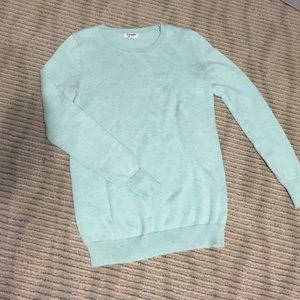 Old Navy crew neck sweater