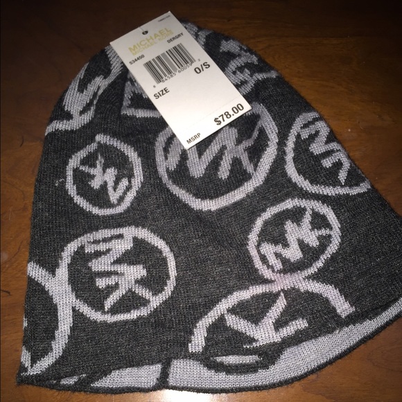 MICHAEL KORS beanie hat