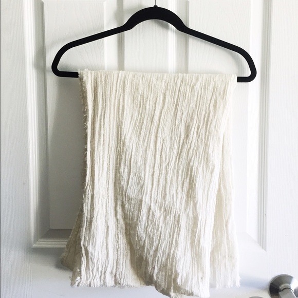 ZARA/ White Scarf