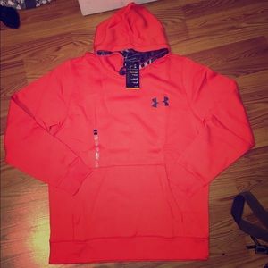 Under Armour men's large hoodie