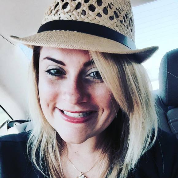 Meet your Posher, Ashley