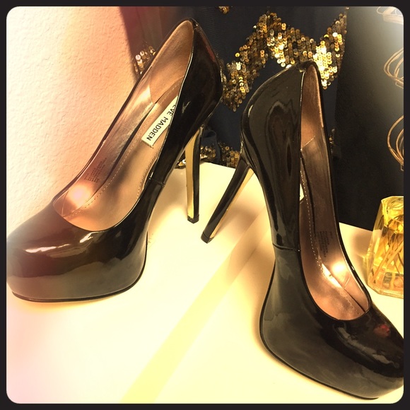 Black Steve Madden 💋price drop💋