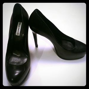 Never worn Kelsi Dagger Linzy Black Leather Heels