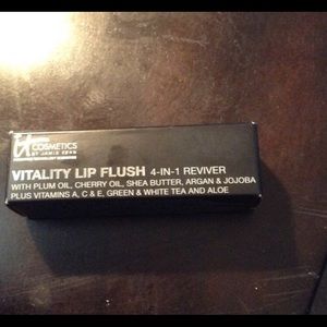 IT cosmetics vitality lip flush 4in1 lipstick