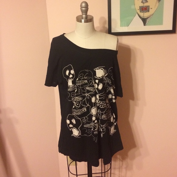 Scribble skull sleep shirt