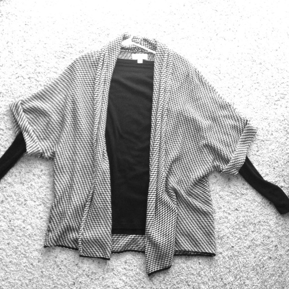 Black and white houndstooth open front sweater