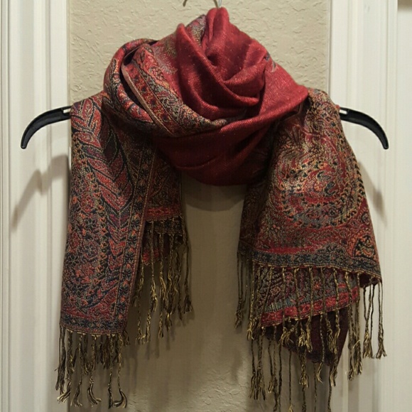 Accessories - **Final Price**Beautiful blanket sized scarf!